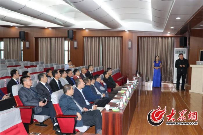 山东体育学院与中国举重协会签订战略合作框架