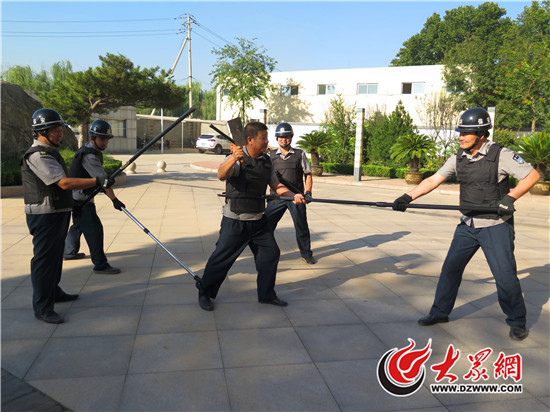 济南信息工程学校举行保安业务培训 提高实战