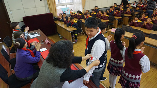 济南市解放路第一小学召开少先队员代表大会